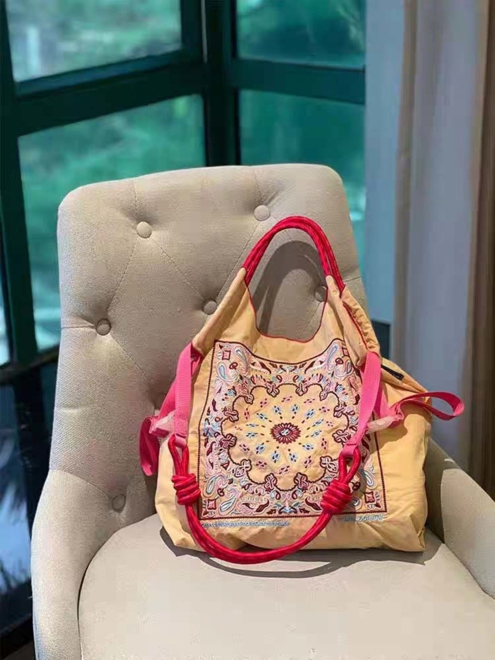 Japanese-style Embroidered Shopping Bags for Women, Fashionable, Niche and Large-capacity Bags