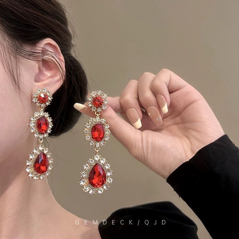 Court-style Heavy Waterdrop Ear Studs, Best-selling Earrings, Exaggerated Feminine Charm, High-end and Affordable Luxury
