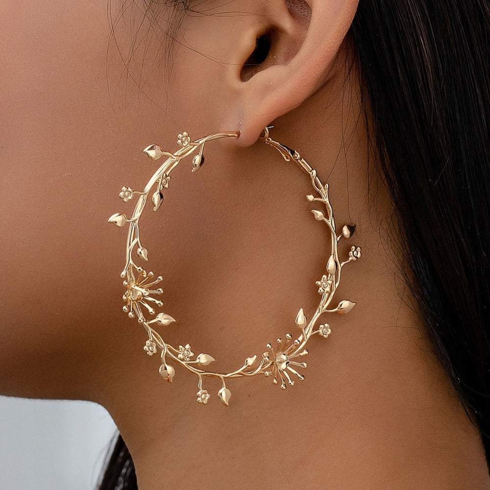 Oversized Earrings, Exaggerated Flowers, Branches and Leaves, Large Golden Rings, Sweet, Cool, Fashionable and Elegant Earrings