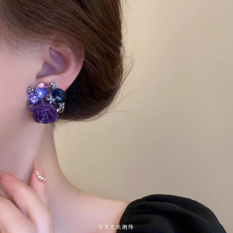 Purple Earrings with Flower Stud Earrings, A Unique Retro Style for Women, and A New Style of High-end Earrings