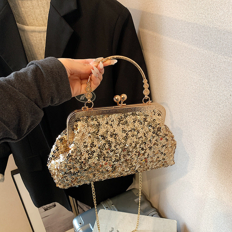 Fashionable Sequined Shell, Unique and Shiny, Elegant and Stylish Chain, Casual Hand-held Crossbody Bag