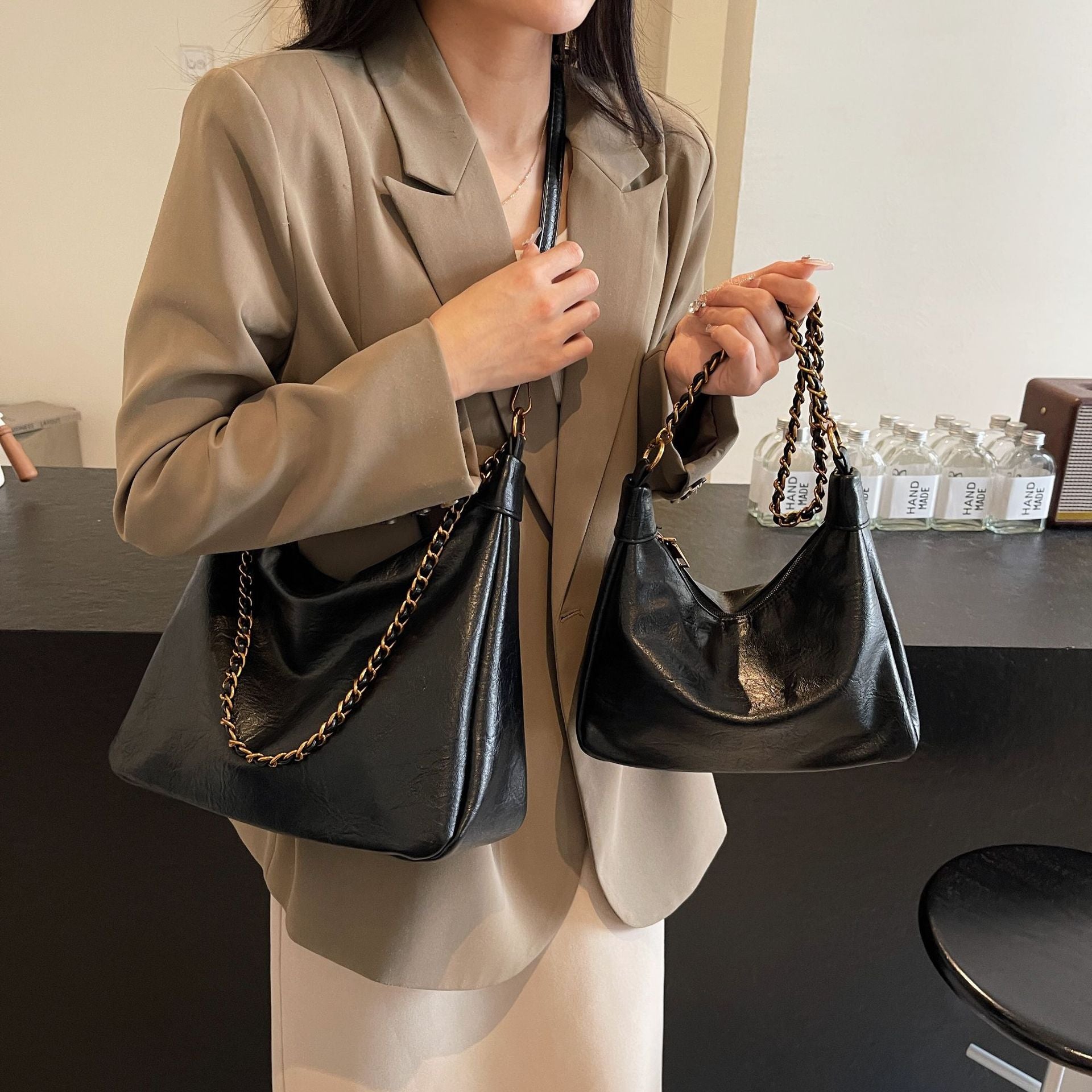 Soft Surface Retro Large-capacity Bag, Women's Single-shoulder Underarm Bag, Commuter Quality Crossbody Bag