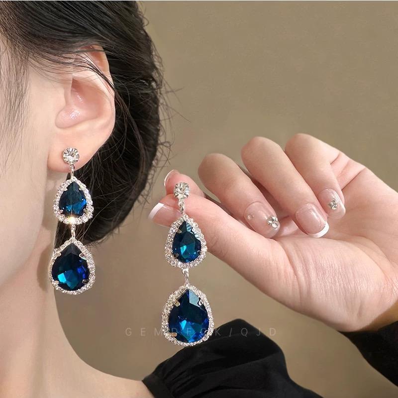 Court-style Heavy Waterdrop Ear Studs, Best-selling Earrings, Exaggerated Feminine Charm, High-end and Affordable Luxury