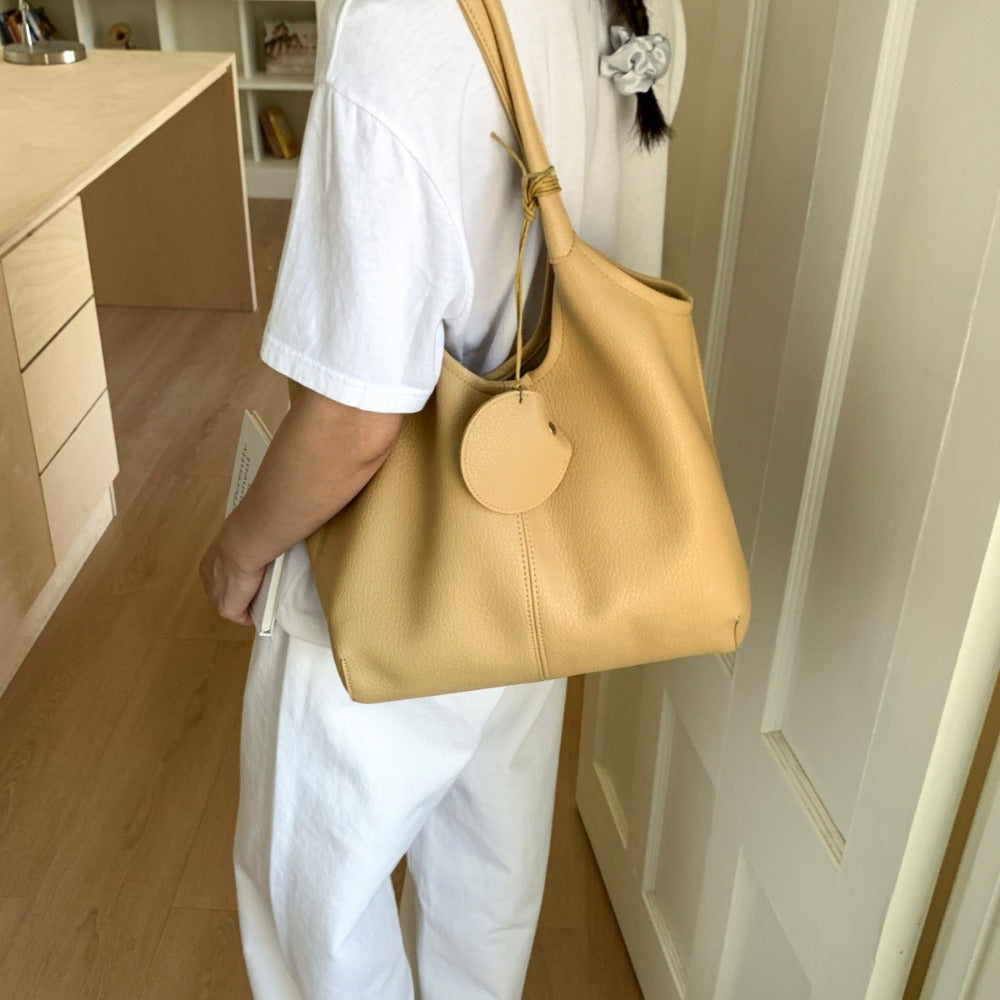Solid-color Minimalist Tote Bag, A Fashionable, Versatile and High-end Single-shoulder Underarm Bag for Women