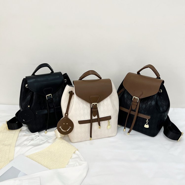 Casual and Lightweight Checkered Bag for Commuting To Work