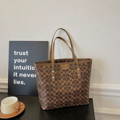 The Retro Large-capacity Single-shoulder Bag Is Versatile and Suitable for Light Luxury Ladies