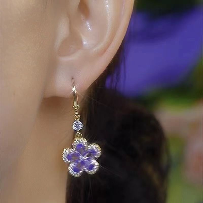 Purple Zircon Flower Earrings, Fashionable and Elegant, High-end Five-petal Flower Earrings, Niche and Simple Ear Buckles for Women