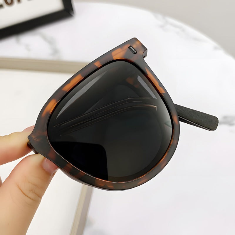 Korean Version High-end UV Protection Foldable and Portable Storage Sunglasses for Men or Women