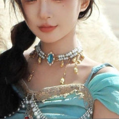 Retro Court-style Pearl and Flower Necklace