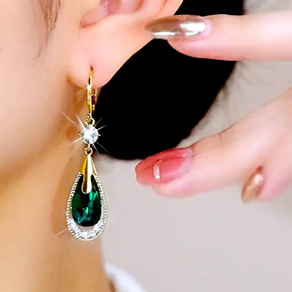 Purple Crystal Teardrop-shaped, Elegant, Exquisite, High-end, Simple, Fashionable and Grand Earrings
