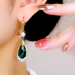 Purple Crystal Teardrop-shaped, Elegant, Exquisite, High-end, Simple, Fashionable and Grand Earrings